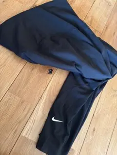 未使用　M レディースNike ランニング　パンツ 黒　ドライフィット