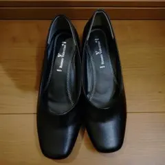 Romeo Valentino ブラックパンプス23cm　EEE