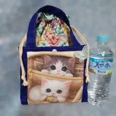 ハンドメイド　猫　パネル生地使用　巾着ミニトートバッグ