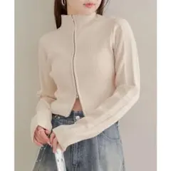 【Chico】WZIPハイネックPO