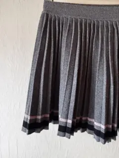 美品タルティーヌエショコラ　プリーツニットスカート 10ans(130くらい)