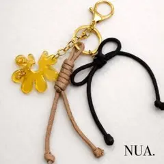 フラワーチャーム パラコード キーホルダー ゴールド金具 ベージュ×ブラウン