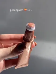 海外大人気色Charlotte Tilbury PEACHGASM ハイライトのサムネイル