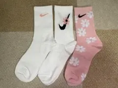 NIKE ソックス 3足セット 花柄 ピンク ホワイト23-25cm