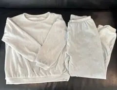 ユニクロ　パジャマ　120㎝　冬用①