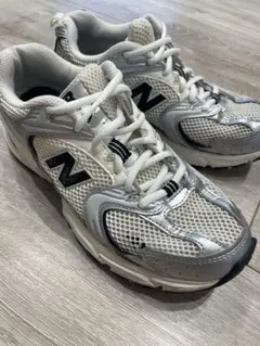 ニューバランス 530 23.5 レディースのサムネイル
