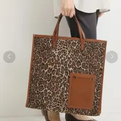 NIKO　A VACATION ヒョウ柄 超美品 ピロークラッチバッグ NIKO A VACATION ヒョウ柄 超美品 ピロークラッチバッグ A