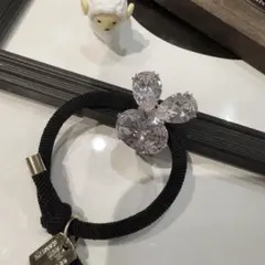 即購入ok❤︎プレミアム限定480キラキラ大粒ストーン付うさぎビジューヘアゴム高級