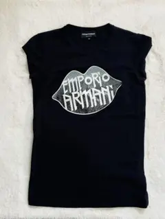 美品 EMPORIO ARMANIロゴTシャツ ブラックビッグロゴ 唇デザイン