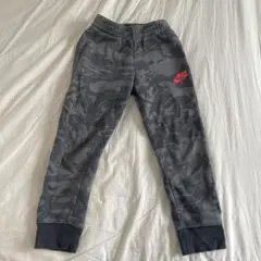 NIKE スウェットパンツ グレー 迷彩110-116cm