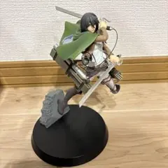 ミカサ・アッカーマン フィギュア 戦闘ポーズ