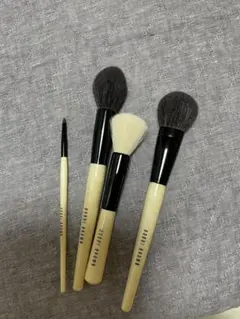 BOBBI BROWN メイクブラシ 4本セットのサムネイル