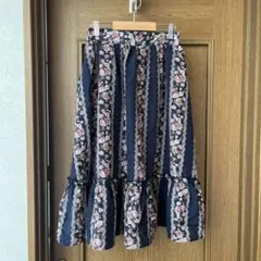 axes femme フラワープリント フレアスカート ネイビー