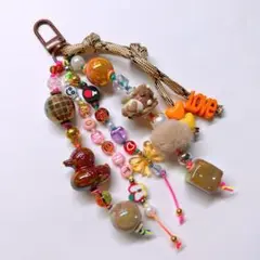 ハンドメイド　推し活ジャラジャラストラップ　ベージュ　茶色