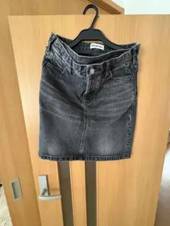BALENCIAGA ダークグレー デニムスカートのサムネイル