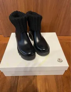 2025年最新】MONCLER サイドゴアブーツの人気アイテム - メルカリ