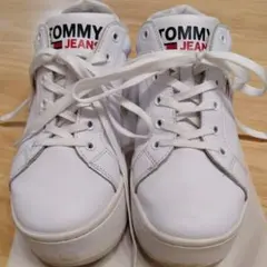 TOMMY JEANS ホワイト スニーカーのサムネイル