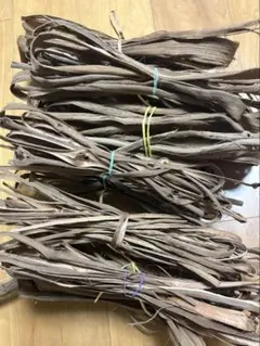 山葡萄の蔓 5ミリ幅ひご 50本 - メルカリ