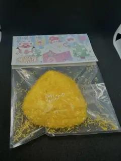 （ザクザク）油揚げみたいな見た目のスクイーズ