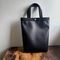 フェイクレザー トートバッグ 縦型 シンプル ブラック ハンドメイド