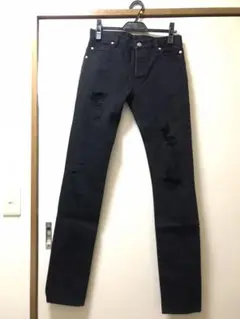 新品未使用 BALMAIN ブラックダメージデニム 28