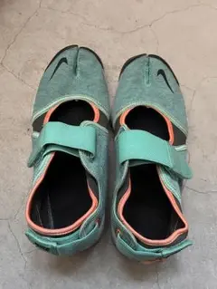 NIKEエアリフトスニーカー