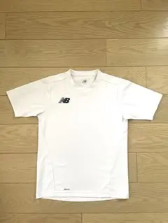 New Balance サッカー ウェア Tシャツ ホワイト 白 刺繍ロゴのサムネイル