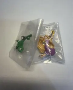 ラプンツェルとパスカル ゆらゆらつながるマスコット　ガチャ