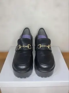 ローファーのサムネイル