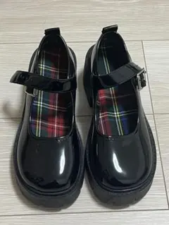 エナメル 厚底 ストラップシューズ パンプス 黒 チェック柄