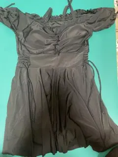 ブラック オフショルダー ワンピース水着