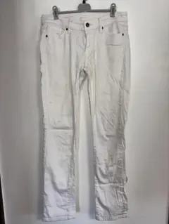 ユニクロ　ホワイト スリムフィット デニムパンツ 28×33インチ