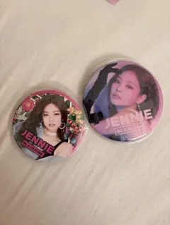 BLACKPINK JENNIE 缶バッジ - メルカリ