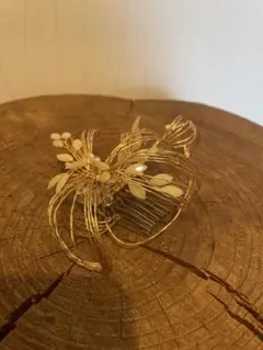 花モチーフ ゴールドヘアピン