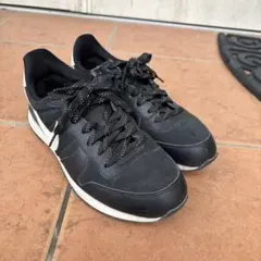 Nike ブラック/ホワイト スニーカー