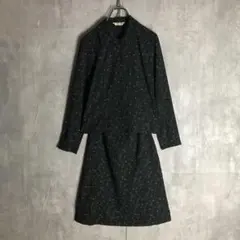 【セットアップ】長袖　ロング丈　総柄　花柄　レトロ釦　昭和レトロ　黒　白　古着