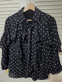 新品　ジャスグリッティ　ドットボウタイブラウス　1