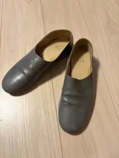 que レザー フラットシューズ グレー SSのサムネイル