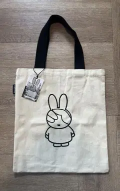 新品未使用⭐︎ミッフィー × アムステルダム国立美術館 キャンバストート⭐︎のサムネイル