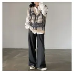 [新品]ベージュとグレーのチェック柄 ニットベスト