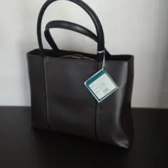 TONDI ブラウンレザーハンドバッグ