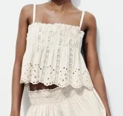 未使用　ZARA ザラ　刺繍入り肩ストラップ付きトップス　XS