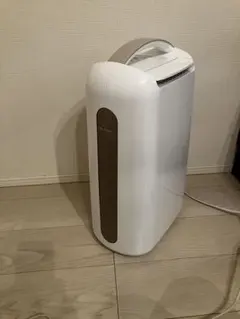 アイリスオーヤマ　衣類乾燥除湿器　KIJC-H652-N 2022年製　美品 アイリスオーヤマ KIJC-H652-N 衣類乾燥除湿器 シャンパンゴールド