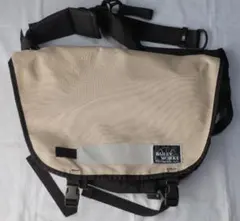 メッセンジャーバッグ ショルダーバッグ