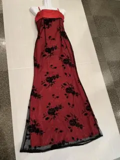 美品◆発表会/演奏会/パーティ/舞台◆赤＋型押し/黒薔薇チュールレース◆ロング