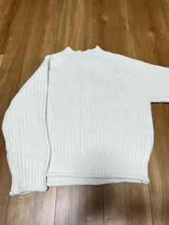 リブニット 長袖 白 クルーネック