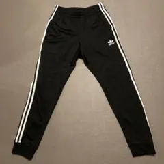 adidas 3本ライン ブラック ジョガーパンツ