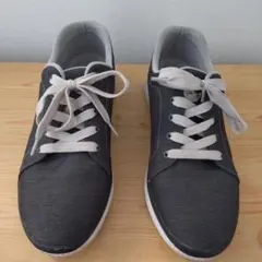 ダークグレー テキスタイル スニーカー