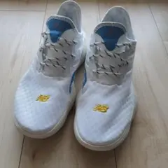 상태좋음 ニューバランス New Balance スニーカー フレッシュフォーム