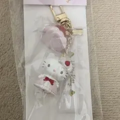 ハローキティ キーホルダー（いちごホイップケーキ）